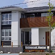 シンプルでモダンの中にも重厚感と風格を兼ね備えたファサードです。