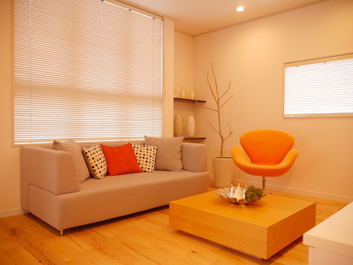 1階は木のぬくもりを感じさせる無垢フロアを使用。
1年を通して裸足で過ごしたくなる足触りです。