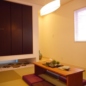 和室は琉球風畳を使用し、モダンな雰囲気に仕上げました。