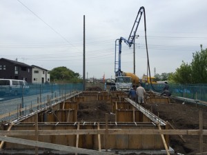 基礎工事４