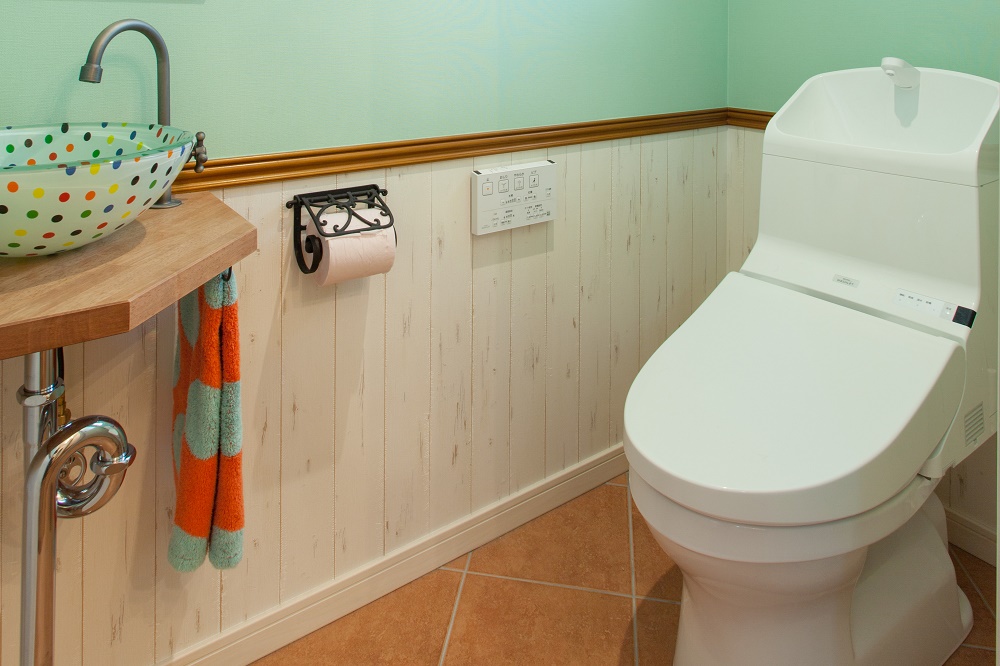 トイレをもっと快適に おしゃれと便利さをかなえる収納術とは イエばな 注文住宅のユニバーサルホーム
