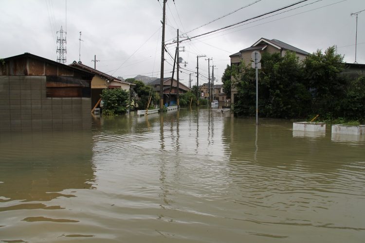 台風やゲリラ豪雨が気になるこの季節　水害から大切な家族を守るために知っておきたい3つのこと