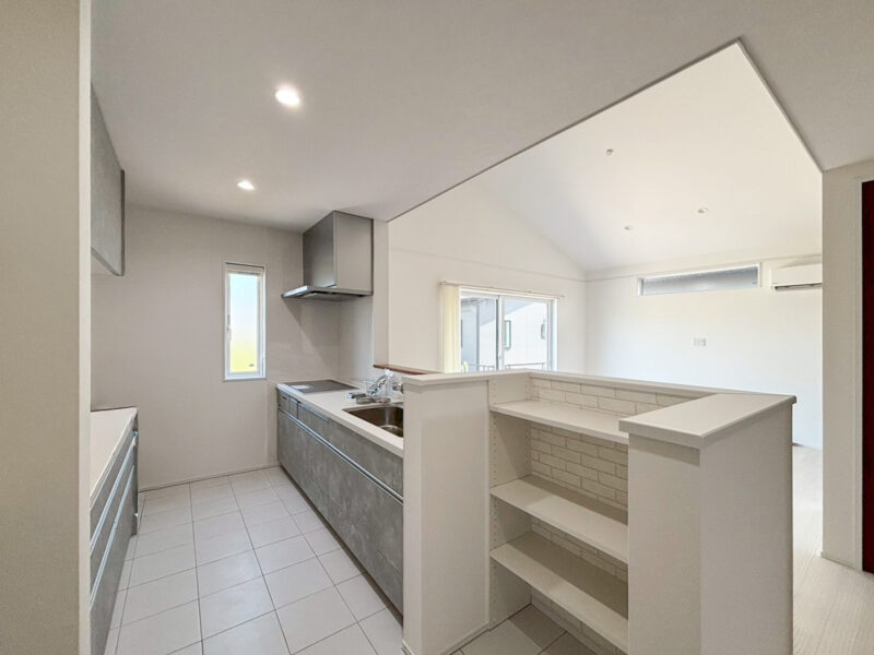 お洒落で快適な対面キッチン