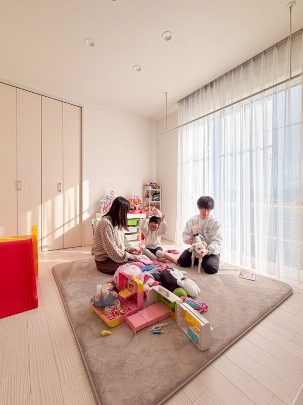 ライフスタイルに合わせて多用途に使える、約5.4帖の1F洋室