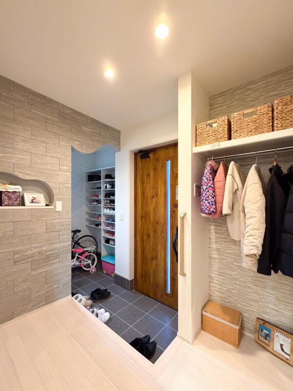 外出・帰宅の動線がスムーズな玄関ホール