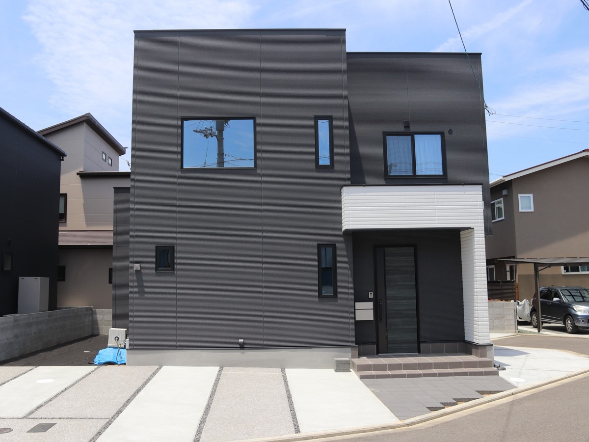 モデルハウス（住宅展示場）松山東店（砥部拾町街かどモデルハウス)