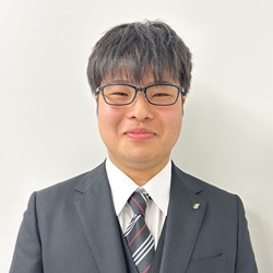 重岡 嘉晴