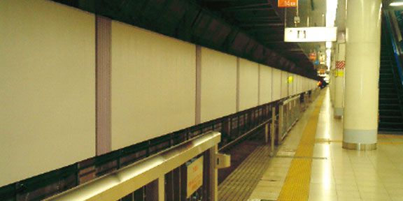 上野駅の新幹線地下ホーム