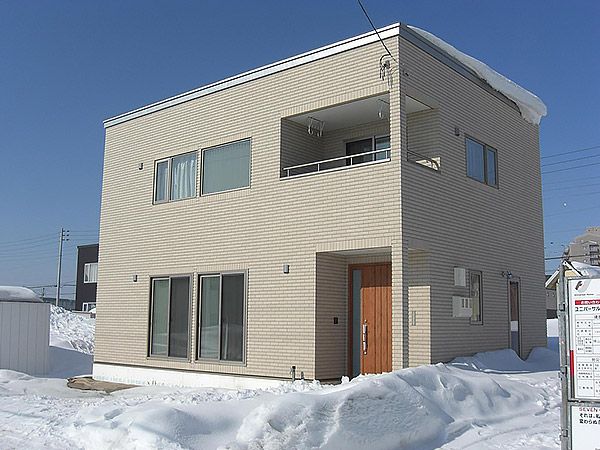 シンプルモダンでありながら ぬくもりや優しさを感じさせる家 注文住宅 建築実例 事例 ユニバーサルホーム シンプルモダンでありながら ぬくもりや優しさを感じさせる家 注文住宅 建築実例 事例 ユニバーサルホーム