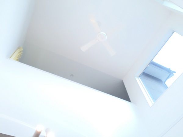 青空を仰げる3面吹き抜け窓のある開放感抜群の家 注文住宅 建築実例 事例 ユニバーサルホーム