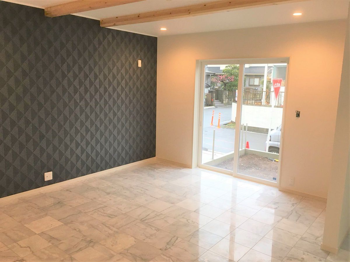 1階全面大理石仕上げ 回遊性のあるこだわりのldk 注文住宅 建築実例 事例 ユニバーサルホーム