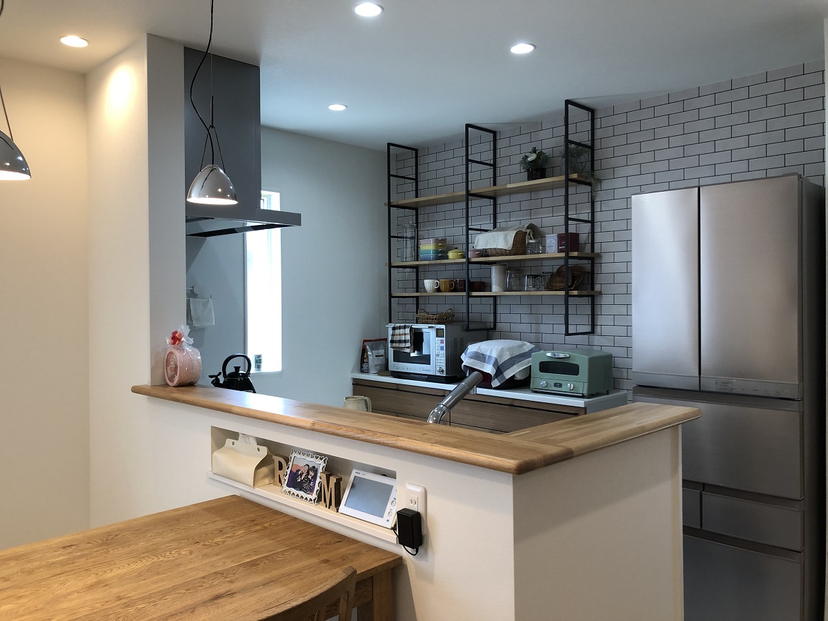無垢フロアにハイリビング お施主様の したい事 が詰まったお家 注文住宅 建築実例 事例 ユニバーサルホーム