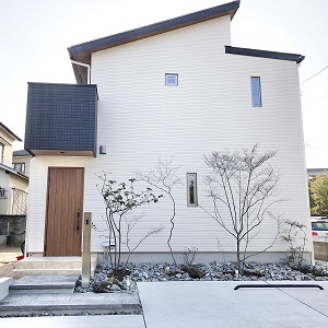 回遊動線がポイント シンプルで長く愛される家 注文住宅 建築実例 事例 ユニバーサルホーム 回遊動線がポイント シンプルで長く愛される家 注文住宅 建築実例 事例 ユニバーサルホーム