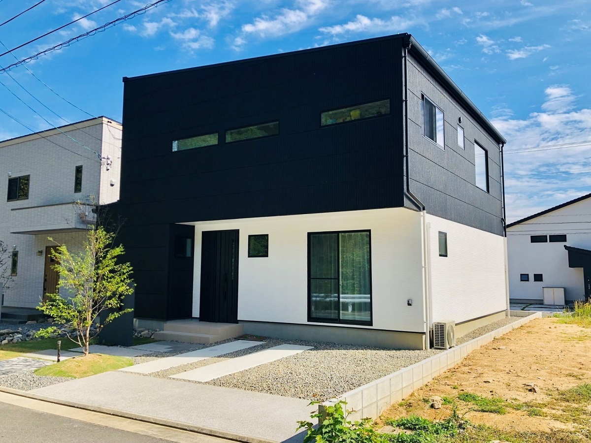 全面タイル張りのｌｄｋが圧巻の家 注文住宅 建築実例 事例 ユニバーサルホーム